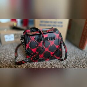 Steve Madden Black and Red Women's Bag